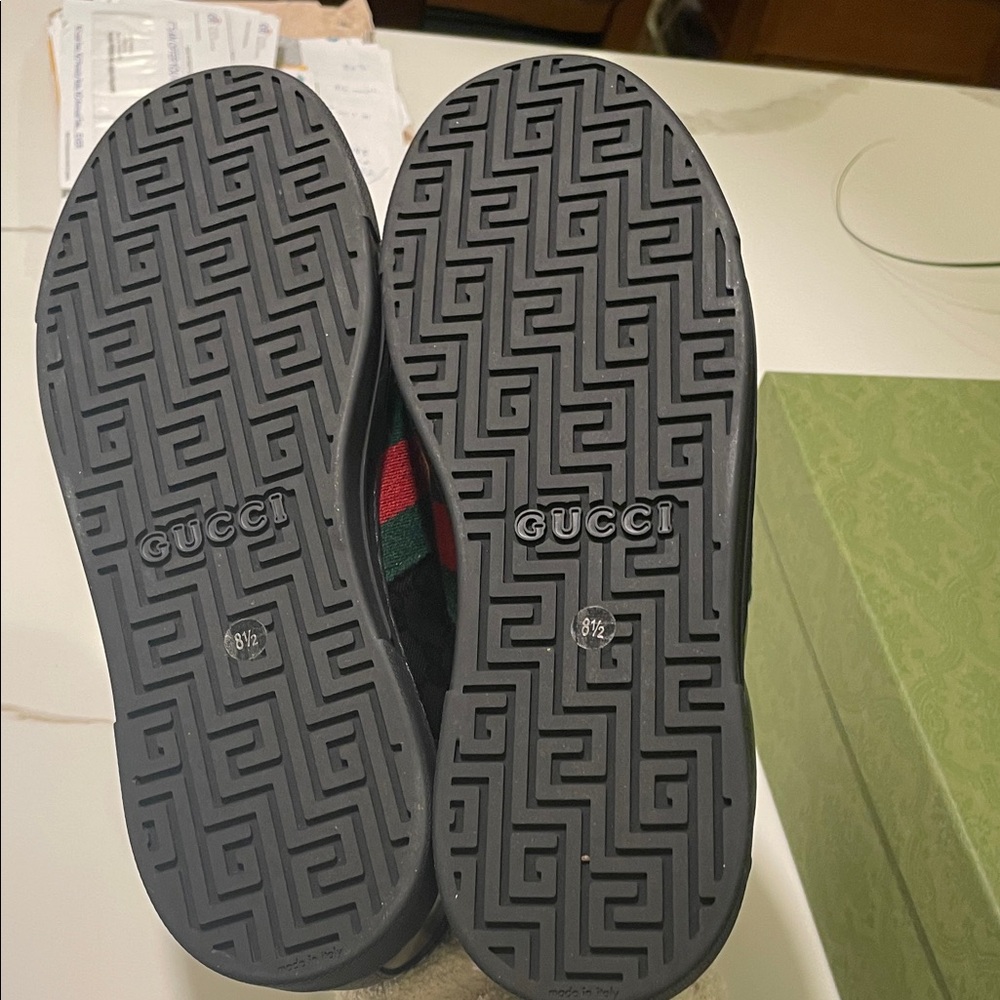 Gucci NWT Men's Patent Black Leather Ace Sneakers w/ Red & Green Stripes 9.5US - Picture 15 of 16